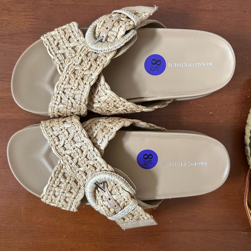 MARC FISHER WELTI SANDAL. Size 8 1/2. New. Never worn.